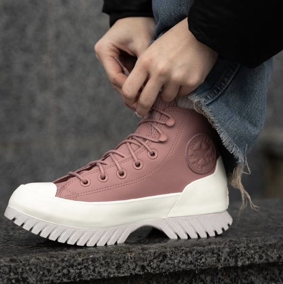 Converse Shoes - Converse Chuck Taylor All Star Lugged 2.0 Sneakers Pink Waterproof Women’s Sz 6